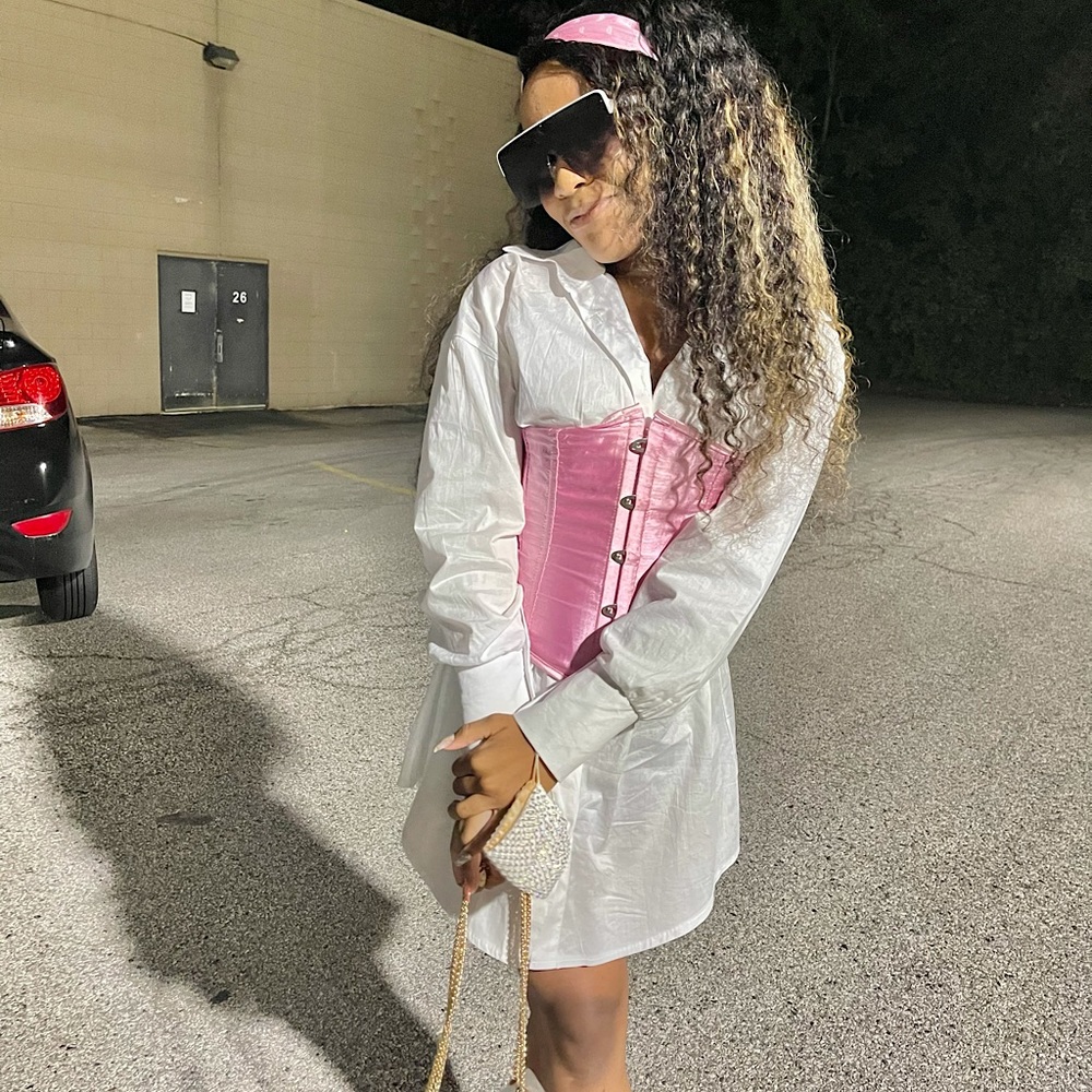 Meet your Posher, Indya